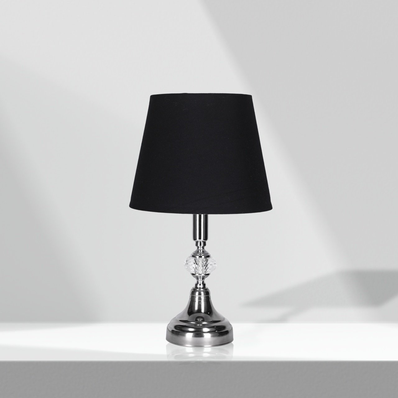 Table Lamp With Wood Base - 1 Light